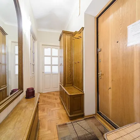 Apartment Near Olympic Stadium Kyiv Exterior photo