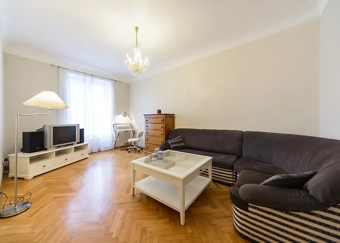 Apartment Near Olympic Stadium